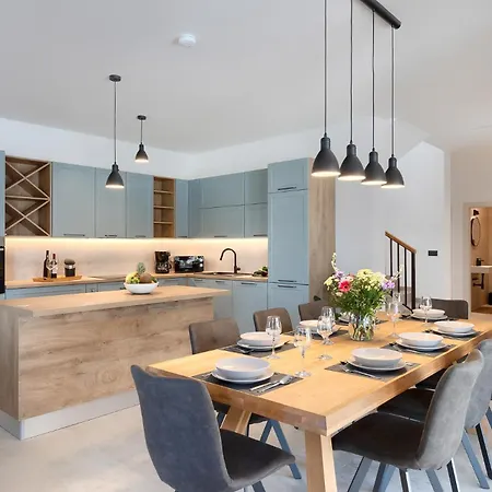빌라 Sirola Near Pula For 8 Persons With 36 M2 Private Pool & Kids Activities